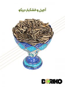 تخمه دور سفید